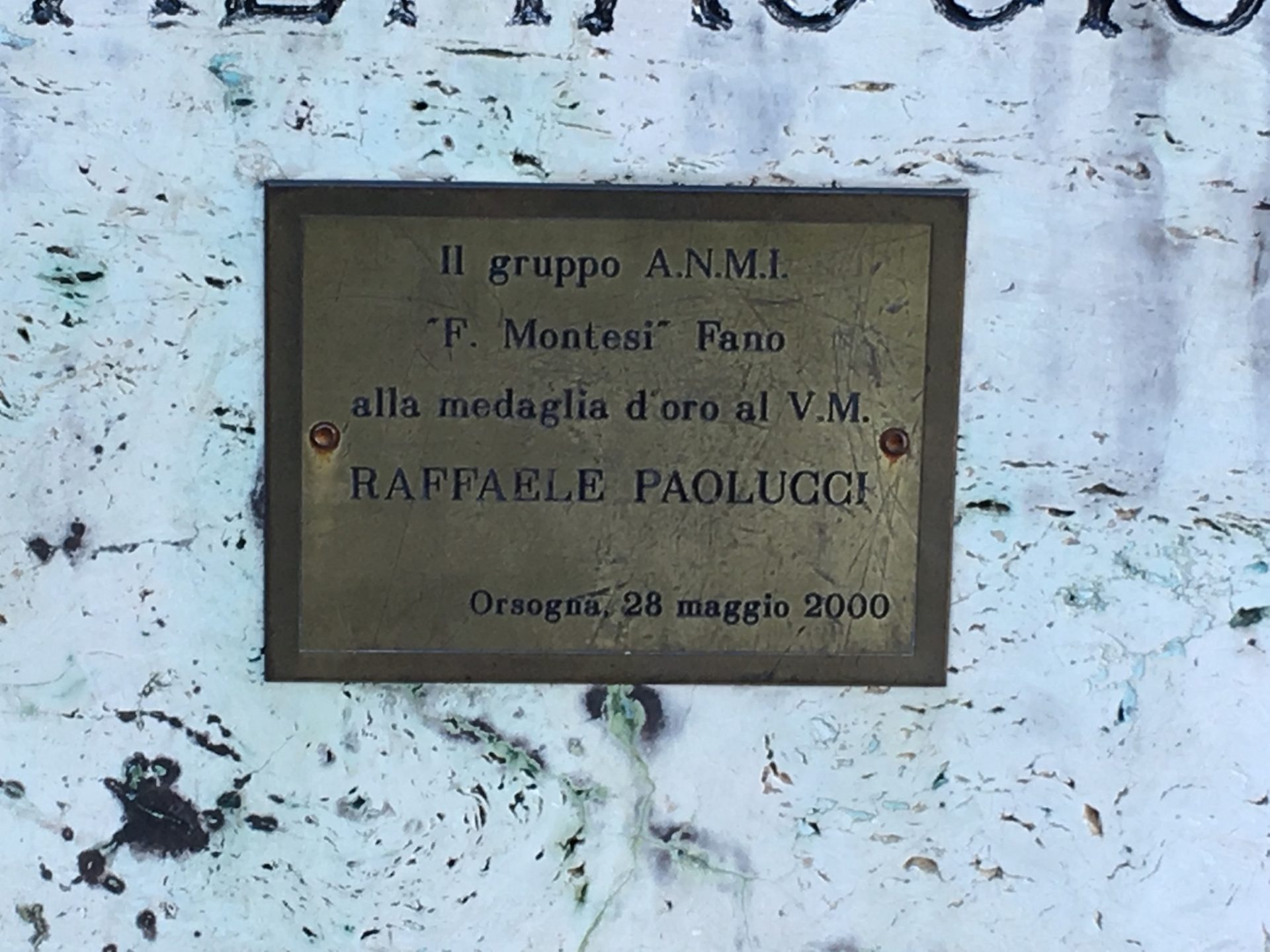 Raffaele Paolucci's statue, Orsogna (3).JPG